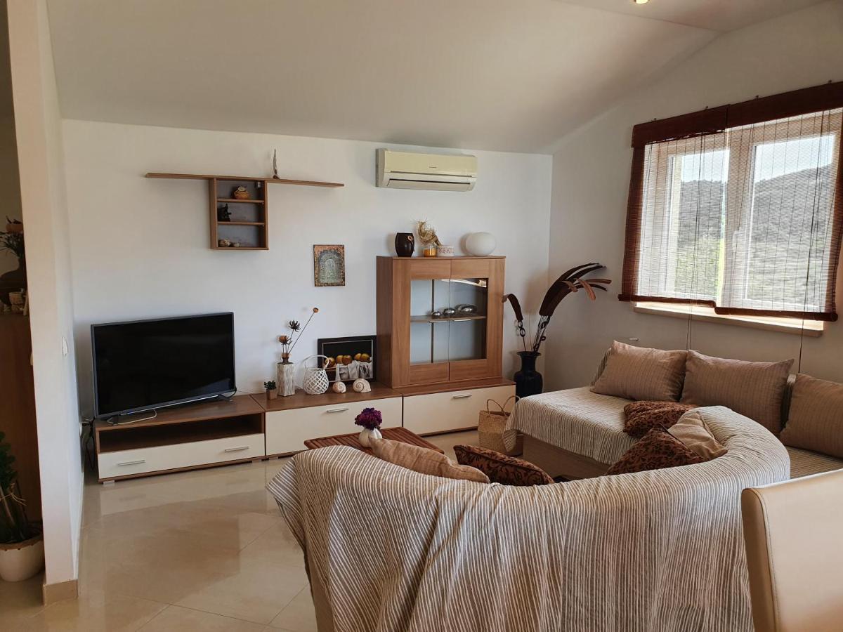 Apartment Bougenville