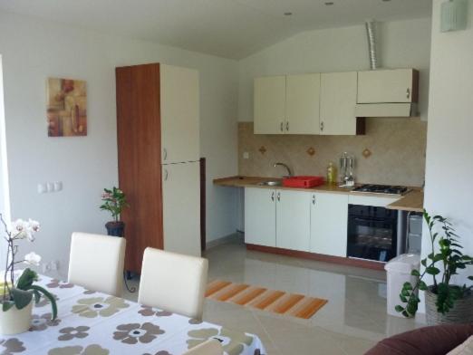 Bougenville Apartment *